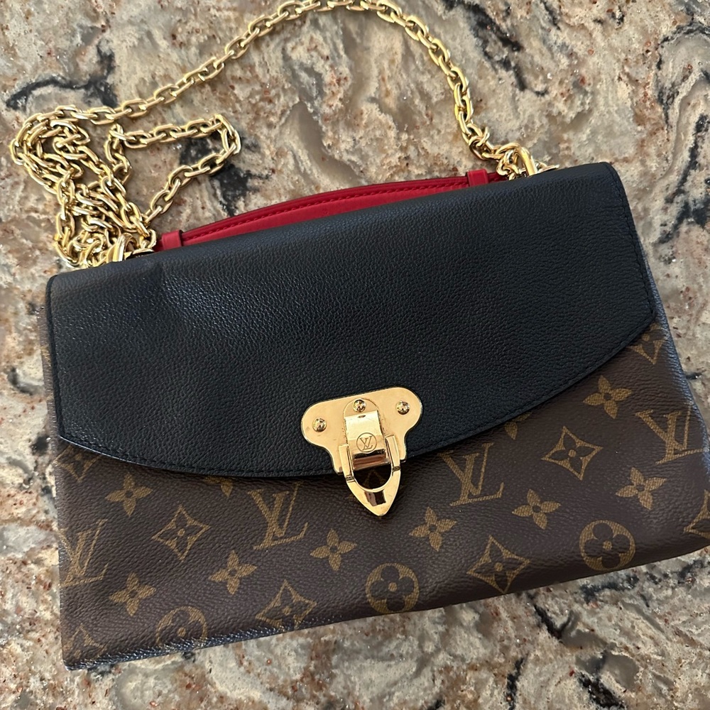 Louis Vuitton shoulder bag